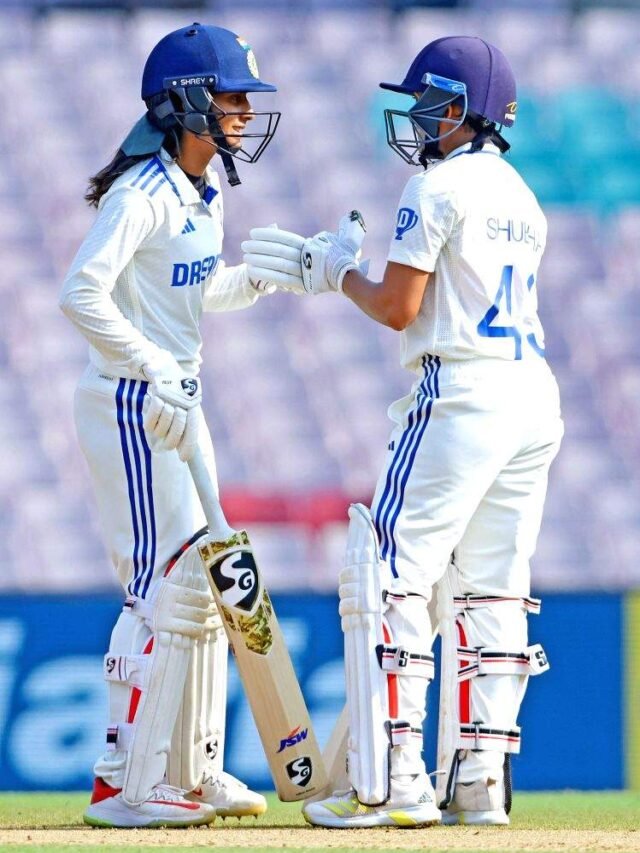 navi-mumbai-first-day-of-a-one-off-test-cricket-1673979